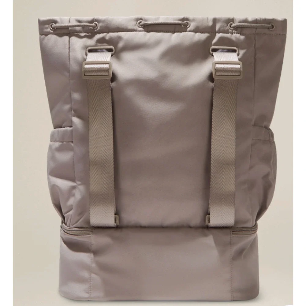 Beyond Yoga taupe convertible gym bag backpack‎